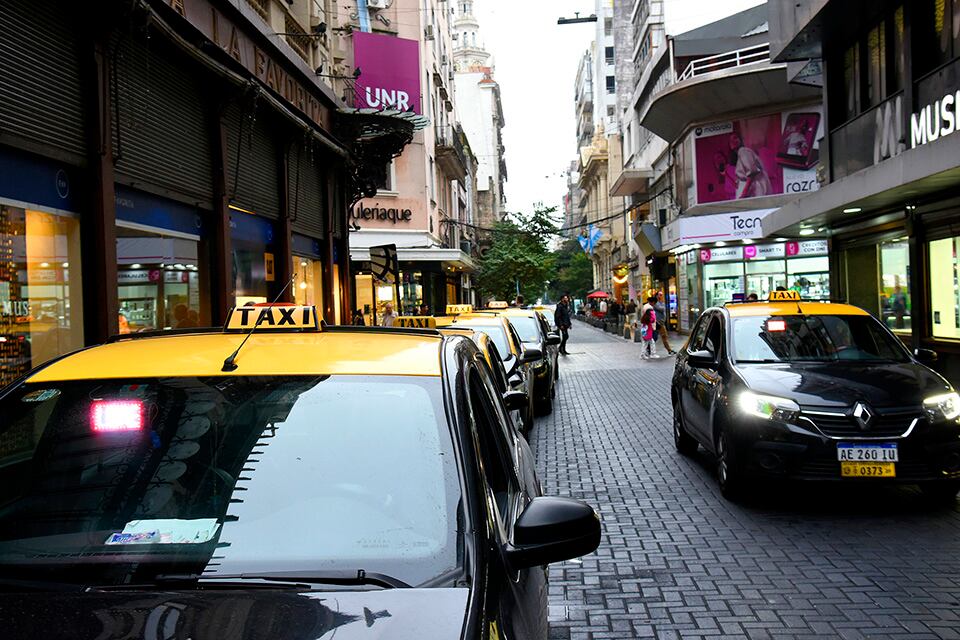 El gremio taxista cuestionó los dichos de Labayrú.