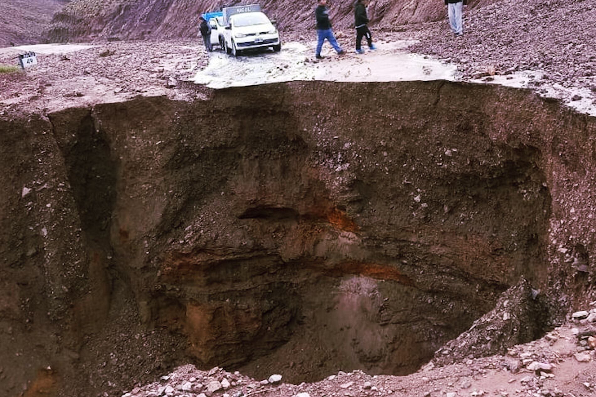 La ruta nacional 52, en la Cuesta de Lipán.