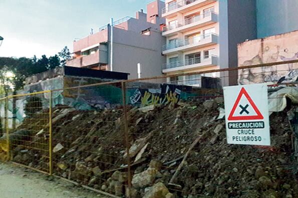 La plaza fue una iniciativa de familiares de víctimas de la violencia en el fútbol.