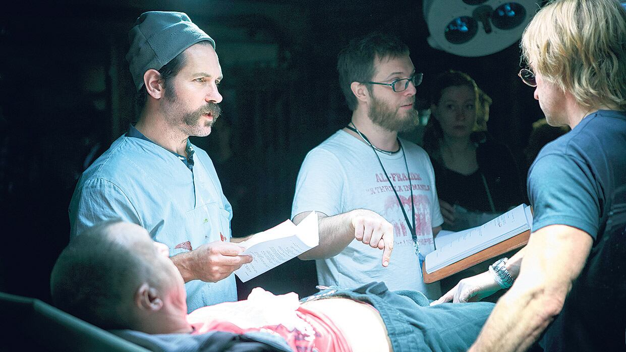 Jones tardó dieciséis años en concretar Mute, que empezó como una historia en la Londres actual y terminó en una Berlín del futuro.