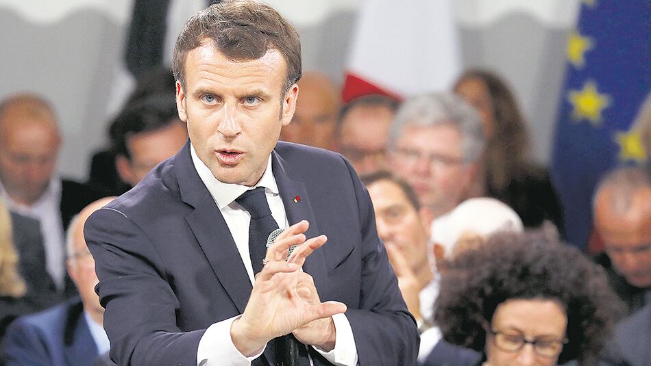 Macron asumió en persona el cara a cara con los franceses ante la presión de los chalecos amarillos.