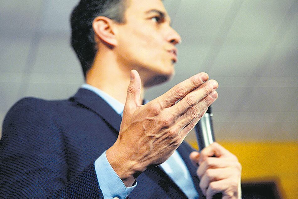 En estos nueve meses de gobierno, el líder socialista no gozó de una luna de miel.