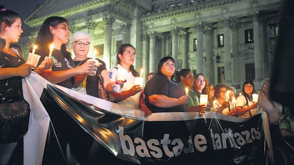 Camioneros y las dos CTA cargaron con el grueso de la movilización que sumó a otras fuerzas.