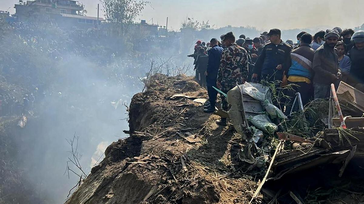 La nave se estrelló 20 minutos después del despegue, en Katmandú.