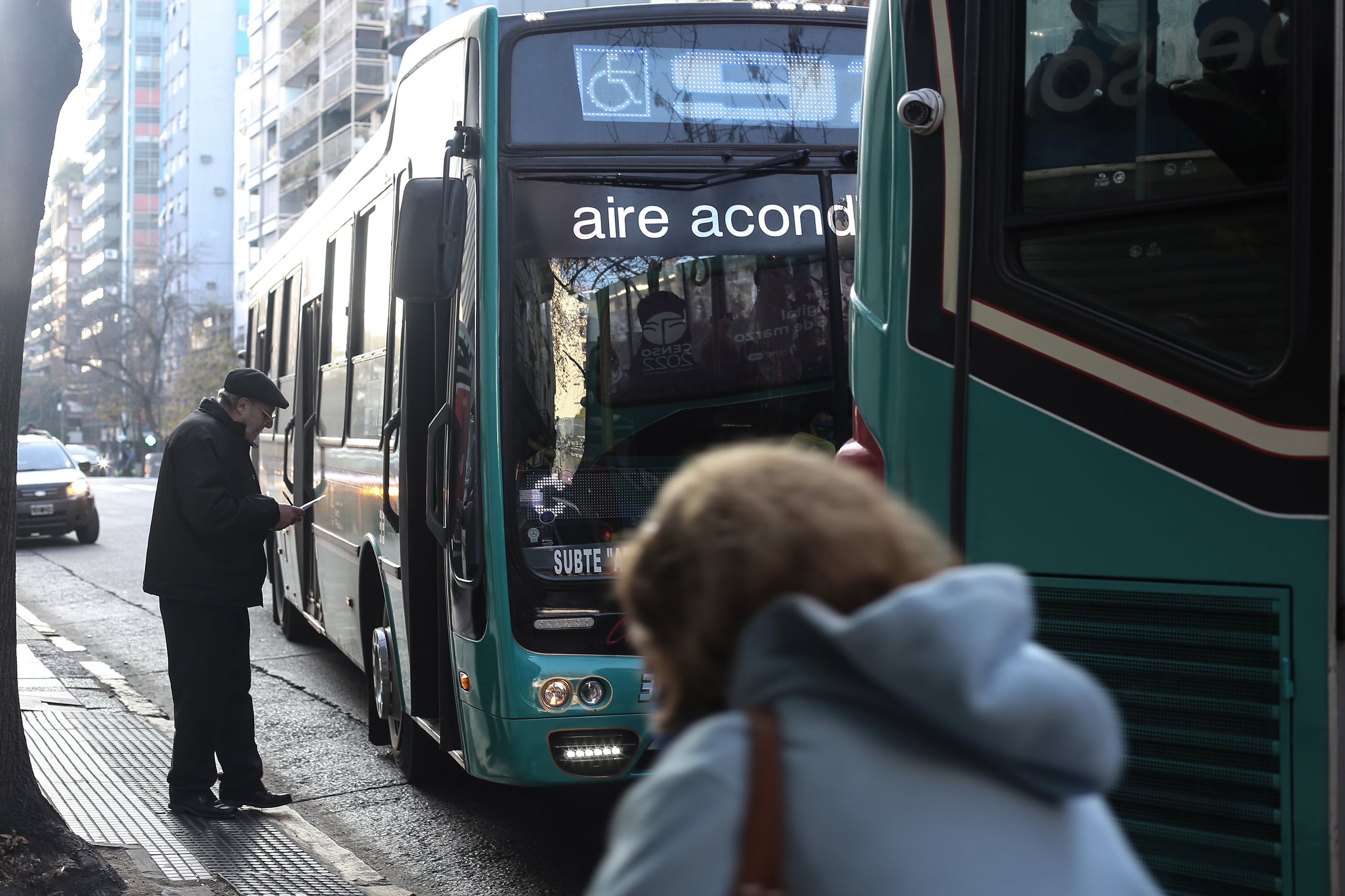 La suma de tarifas y subsidios actual no conforma a las empresas