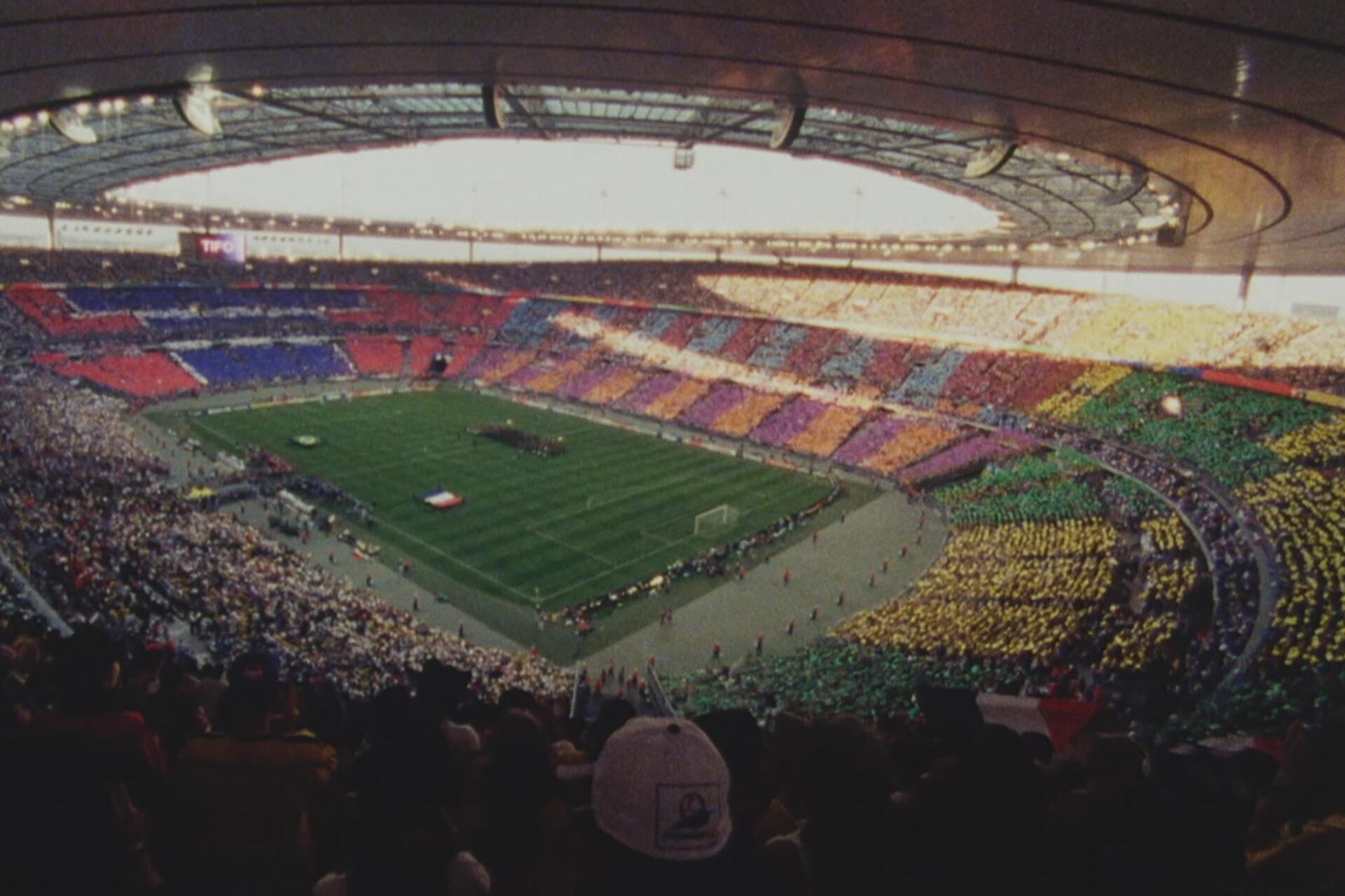 Mañana se estrena Los entresijos de la FIFA –FIFA Uncovered– un documental de investigación que “revela la historia de la FIFA y cuánto cuesta organizar un Mundial”. Foto: Netflix