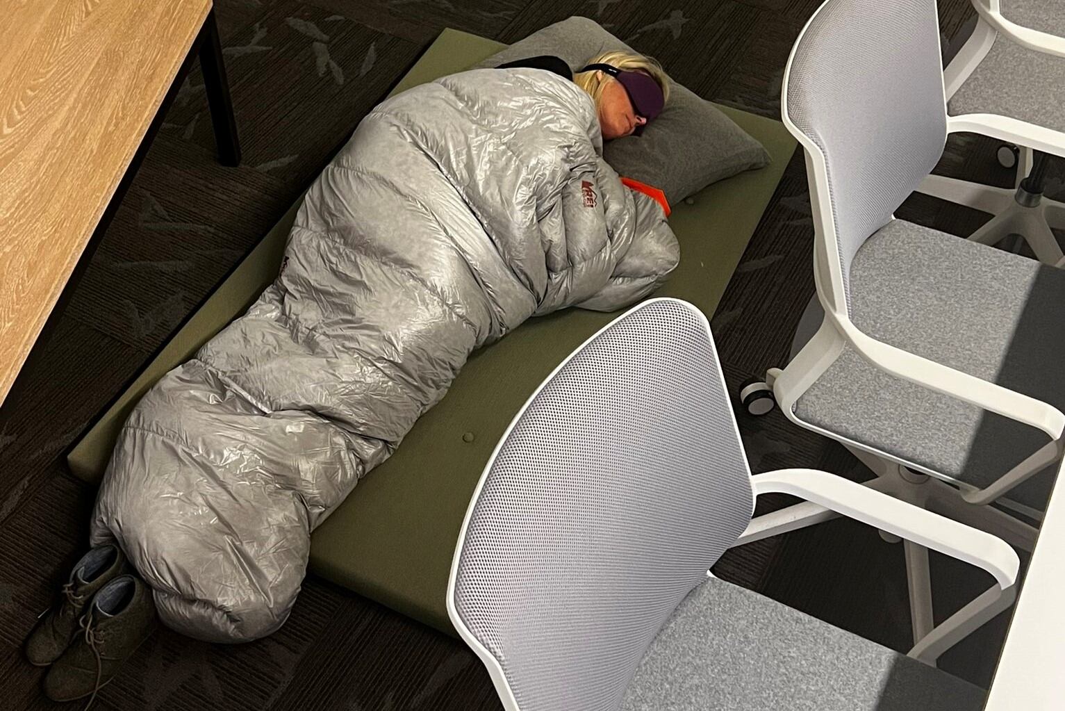 Crawford, que se había hecho cargo del lanzamiento de la membresía paga Twitter Blue, fue incluida en la nueva nómina de despedidos. (Foto: Twitter)