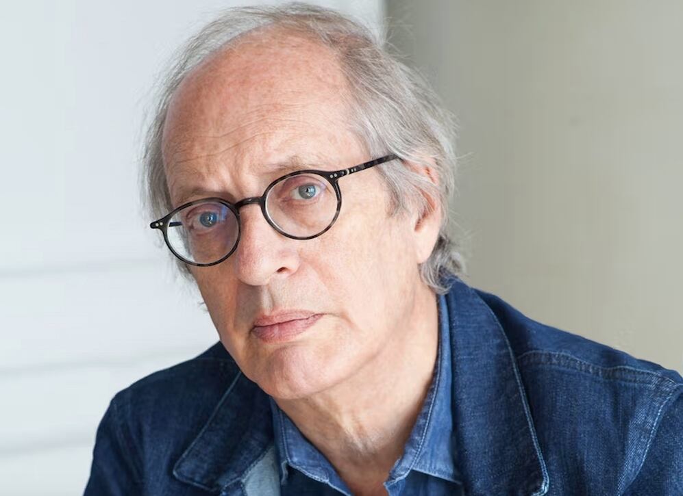 Eliot Weinberger fotografiado por Nina Subin