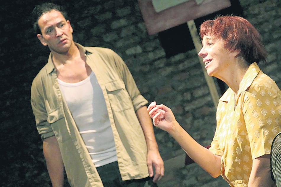 Martín Urbaneja e Ingrid Pelicori, protagonistas de la pieza que se presenta en Humahuaca 3759.