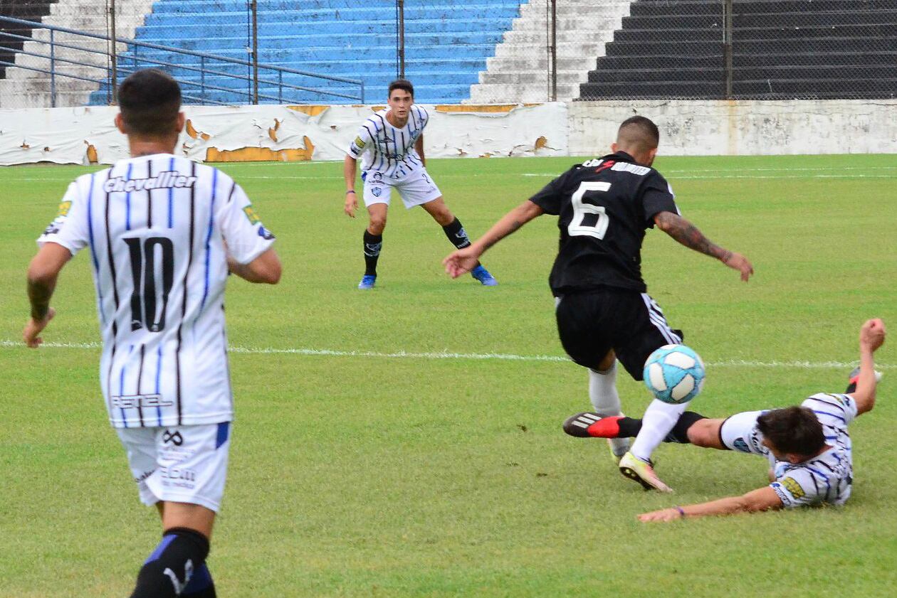 Almagro quiere salir del fondo de la tabla ante Chacarita.