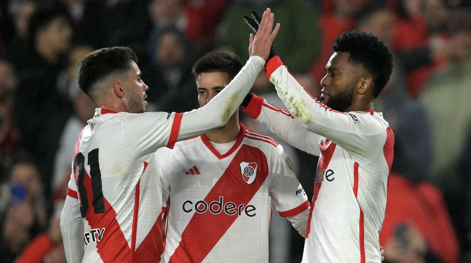 River superó 3 a 1 a Talleres en el global.