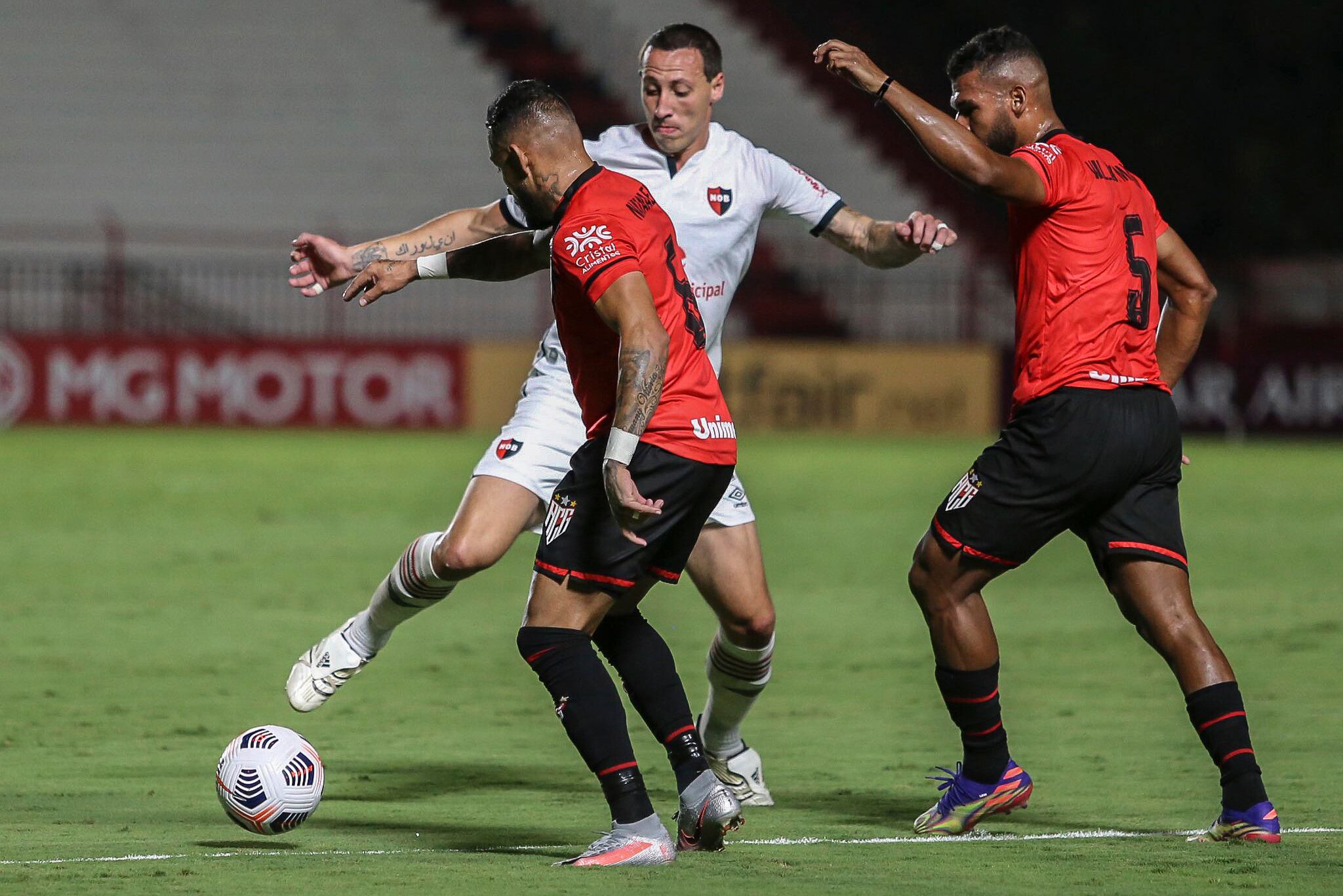 Goianiense y Newell's no se sacaron ventaja.