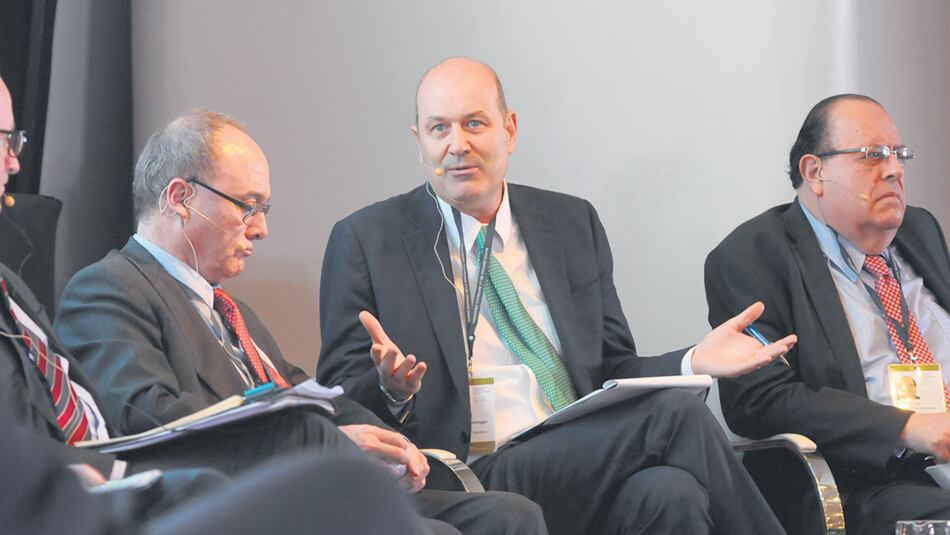 “La desdolarización de la economía es otro de los beneficios”, afirmó Federico Sturzenegger.