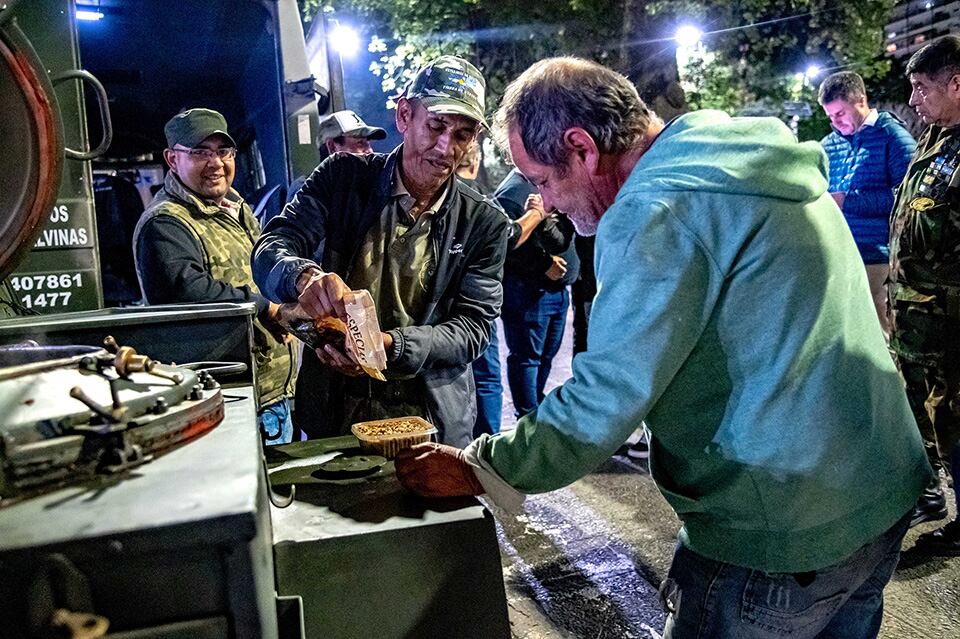 Estiman que la población sin techo se duplicó en un año.