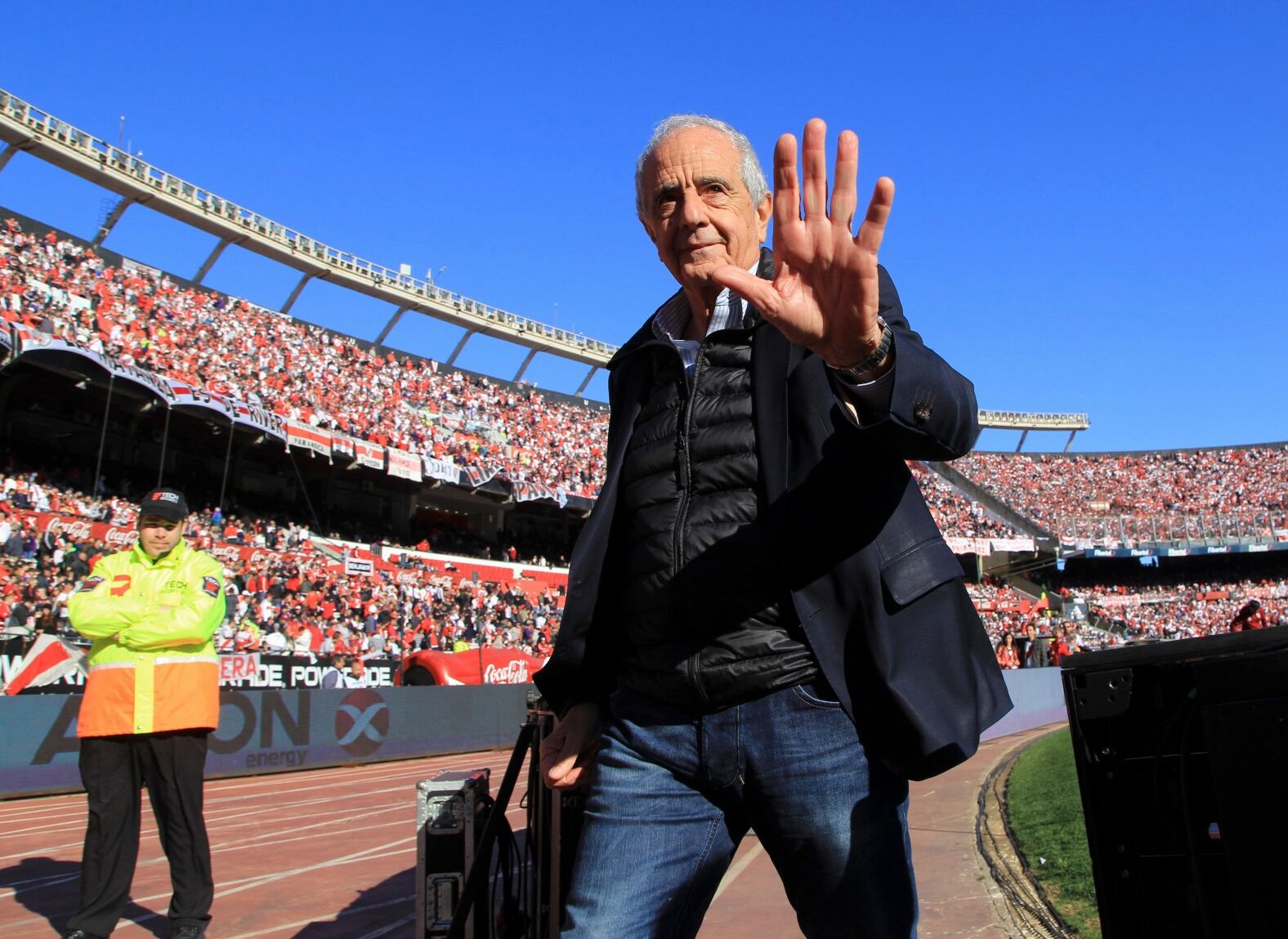 D'Onofrio confía en que Gallardo respetará su contrato en River.