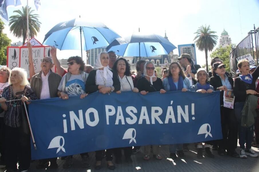 Las Madres de Plaza de Mayo, en la última ronda del 7 de diciembre. Imagen: madres.org.