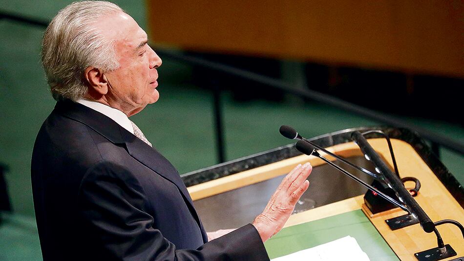 Temer en la ONU, uno de los pocos foros donde puede mostrarse sin temor a ser abucheado.