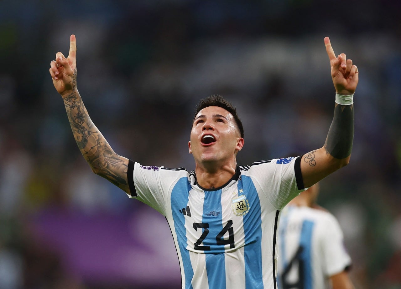 El golazo de Enzo Fernández quedó elegido entre los diez mejores del torneo
