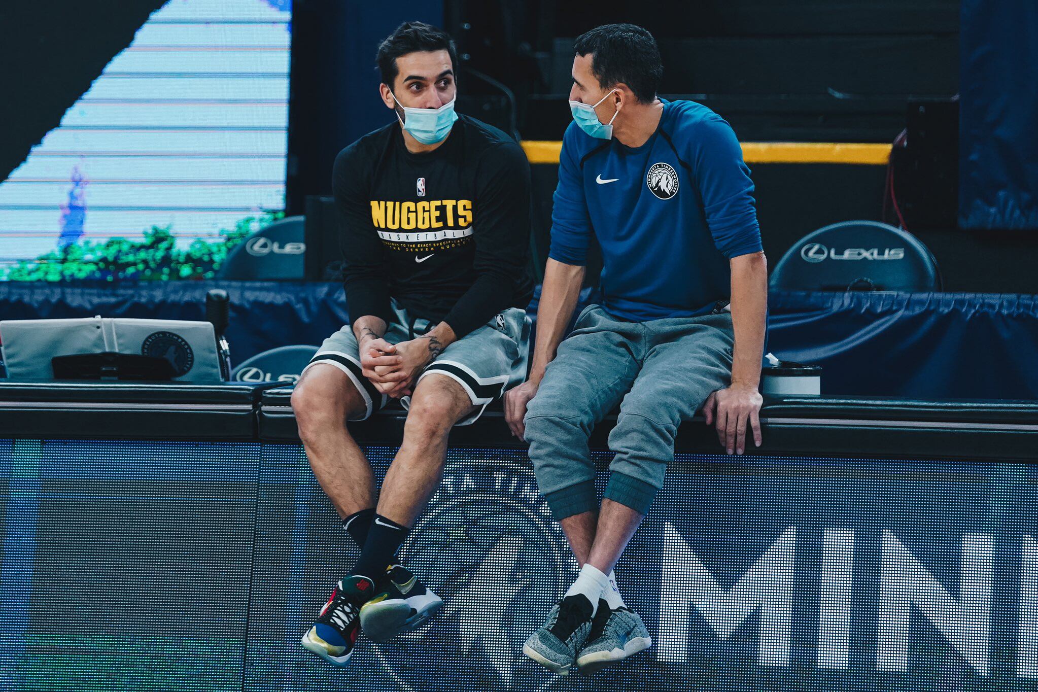 Los cordobeses Campazzo y Prigioni, en la previa del partido del domingo pasado.