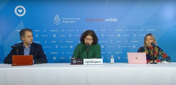 Carla Vizzotti fue la encargada de dar el reporte. 