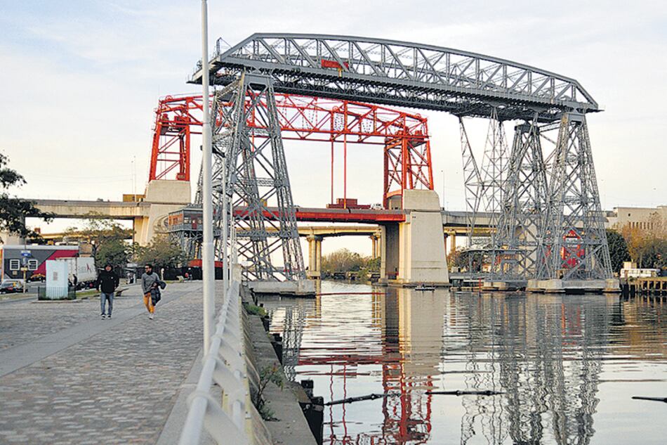 El cruce se volverá a hacer con un vagón colgante.