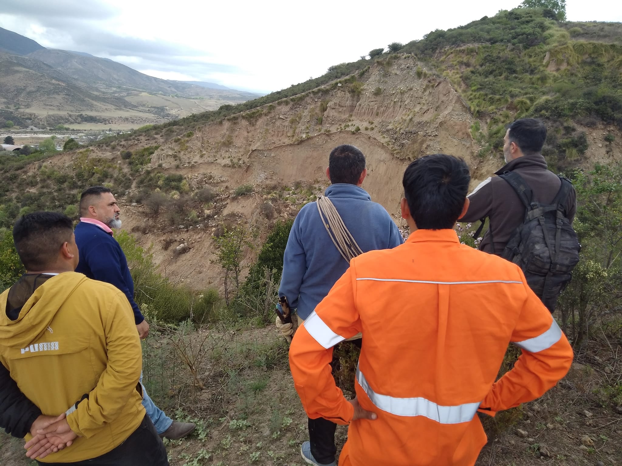 Trabajos en la zona de derrumbes.