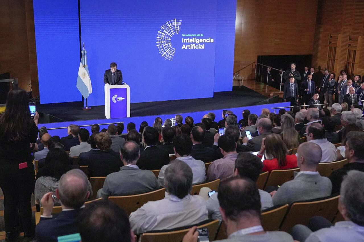 Milei pisó por primera vez en su mandato el Polo Científico.