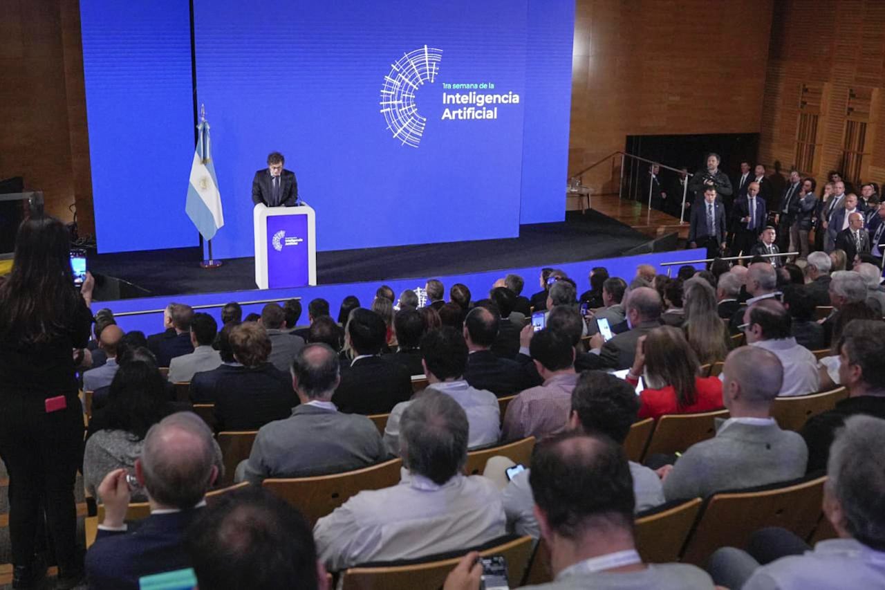 Milei pisó por primera vez en su mandato el Polo Científico.