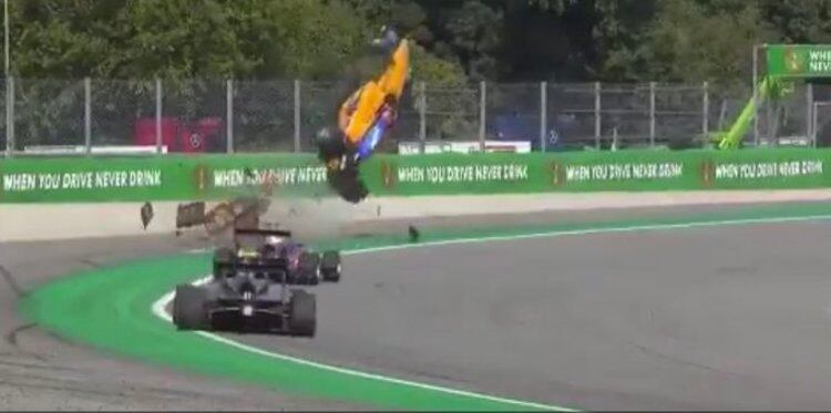 El momento del brutal accidente de Peroni en Monza.