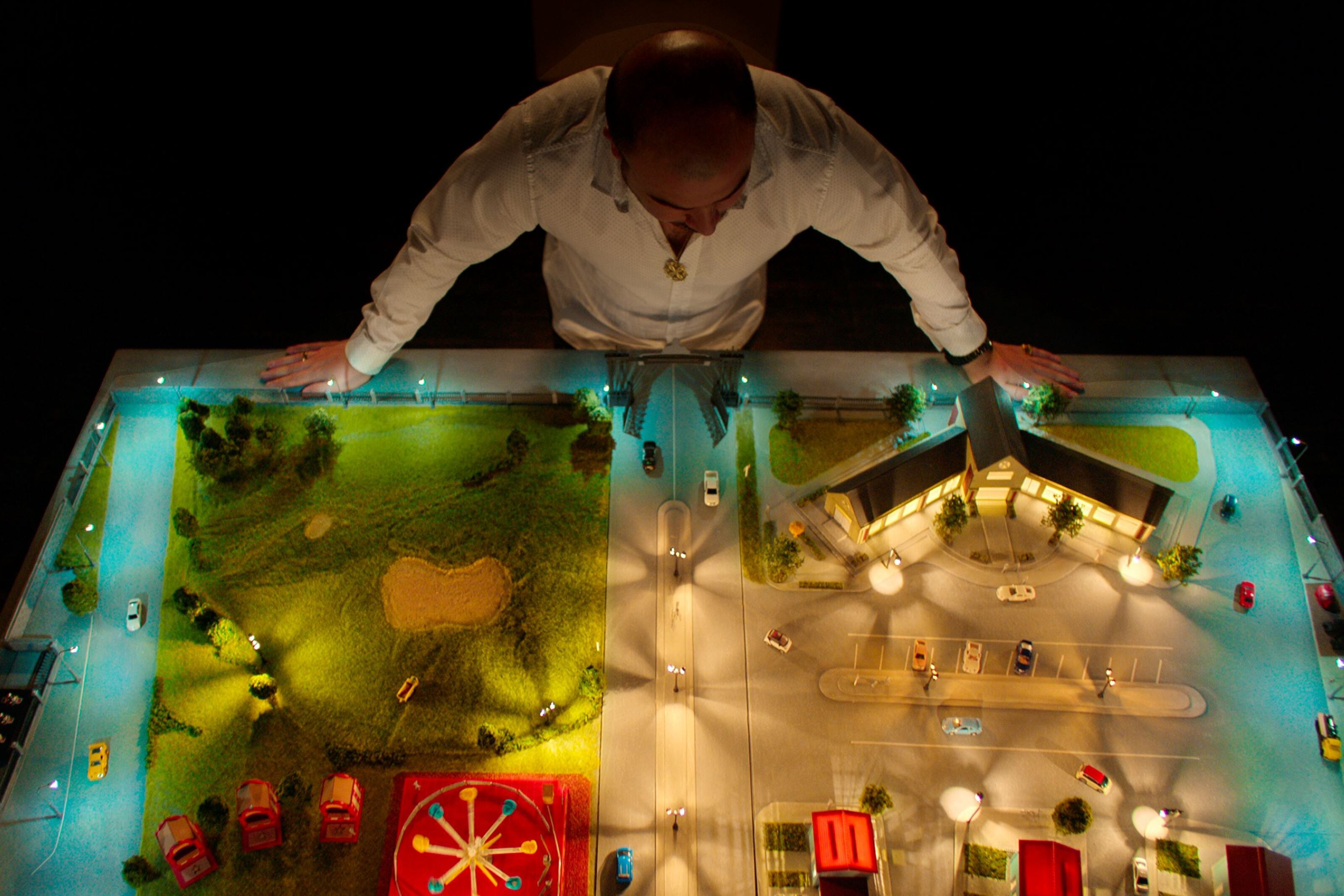 Cositorto, el creador de la plataforma financiera "Generación Zoe". Imagen: Netflix.