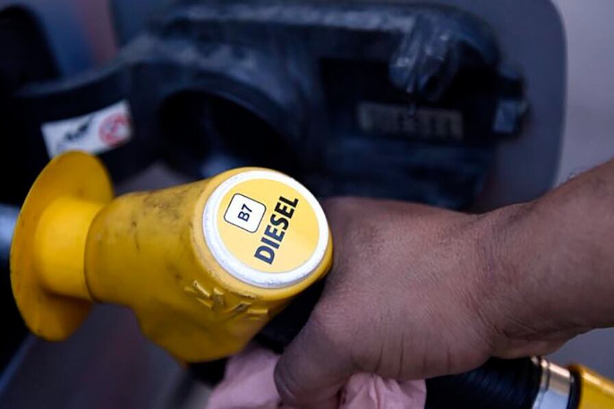 El 29,6 por ciento de los transportistas debió esperar más de 12 horas para cargar combustible.