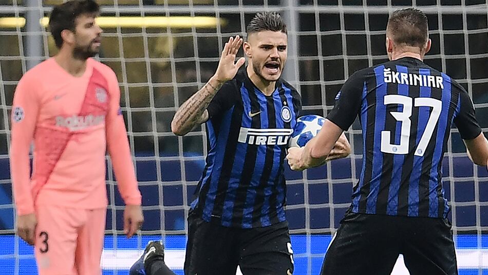 Mauro Icardi festeja el gol que marcó para empate para el Inter, cuando el partido terminaba.
