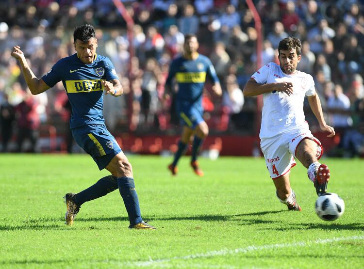 El estadio Tomás Ducó presenció uno de los mejores partidos del año.