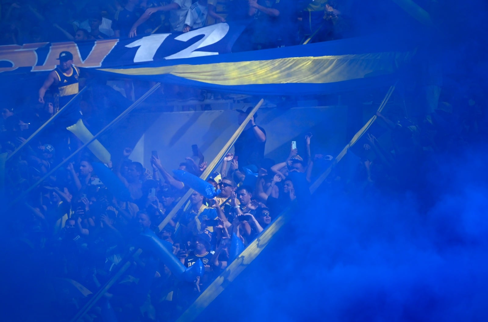 La hinchada xeneize en el Mario Alberto Kempes