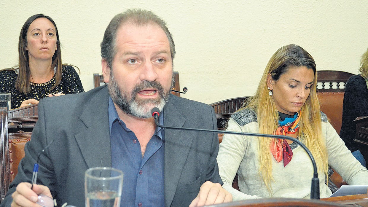 El concejal Carlos Cardozo, impulsor de la modificación.