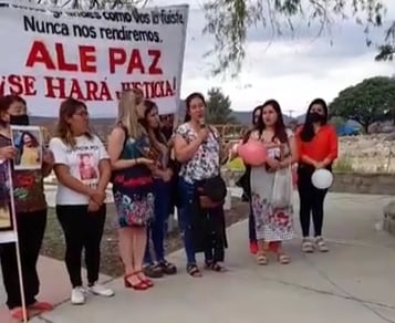 Familiares de víctimas 