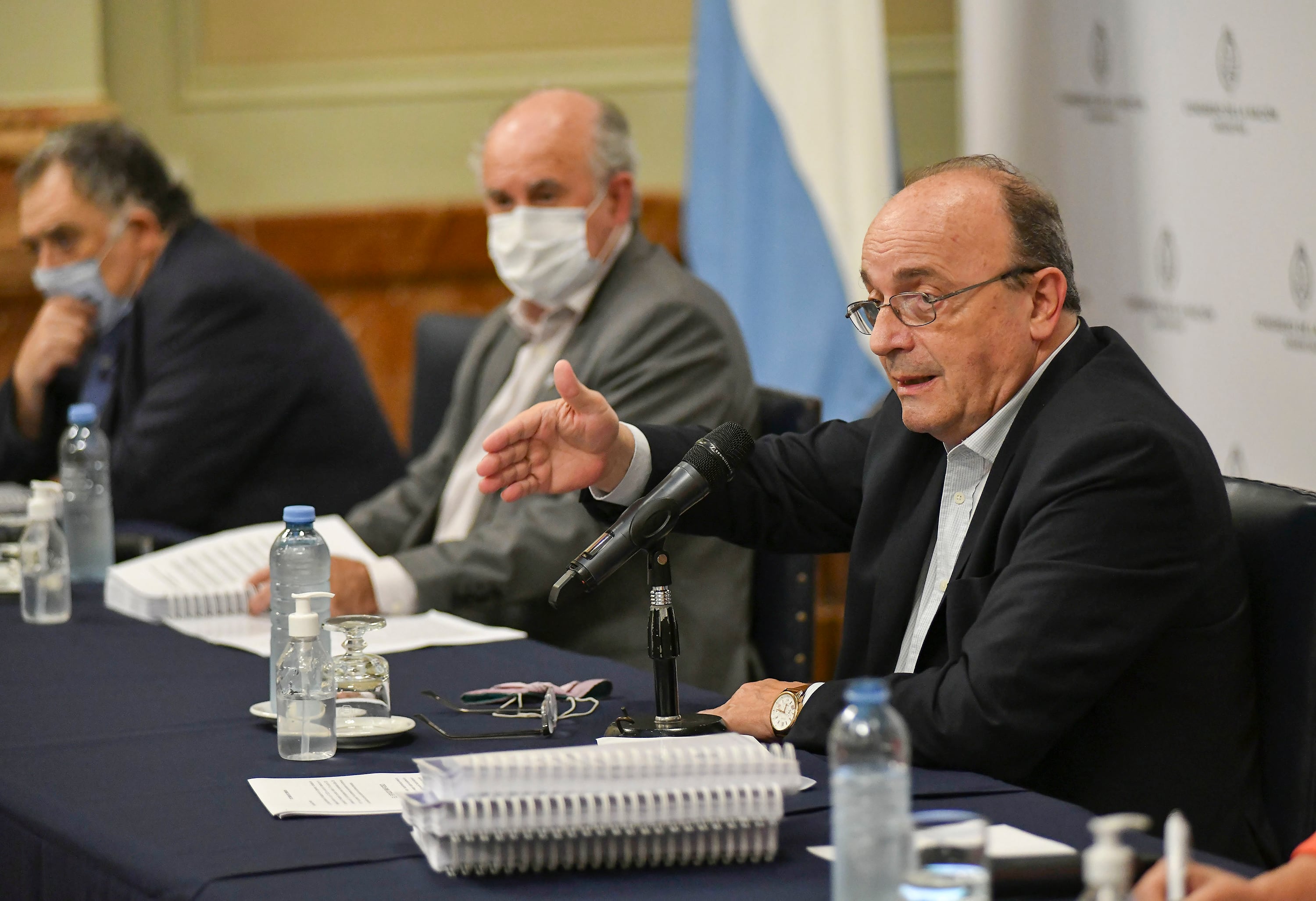 El diputado Leopoldo Moreau y el senador Oscar Parrilli, integrantes de la comisión Bicameral de Inteligencia