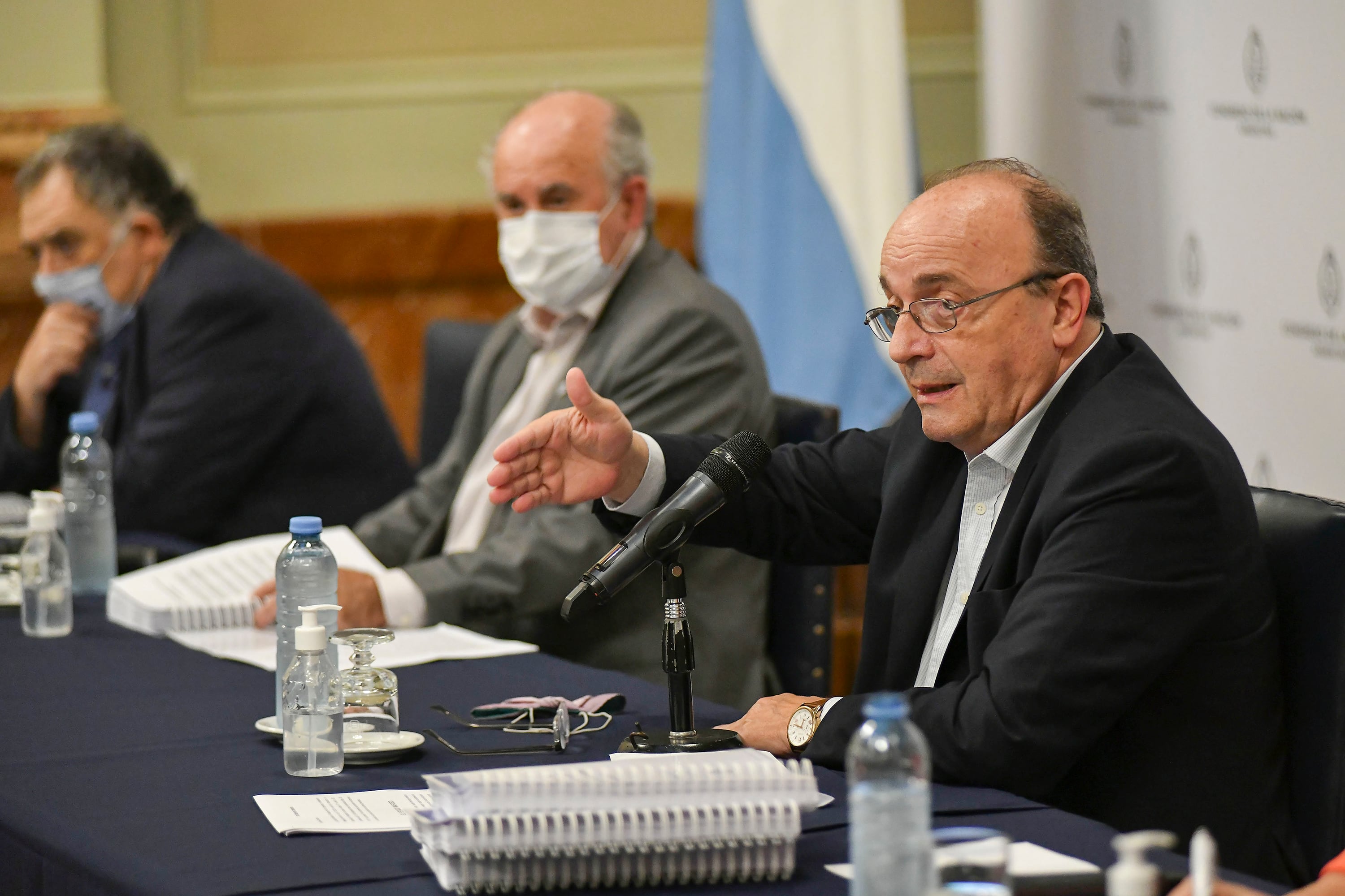 El diputado Leopoldo Moreau y el senador Oscar Parrilli, integrantes de la comisión Bicameral de Inteligencia