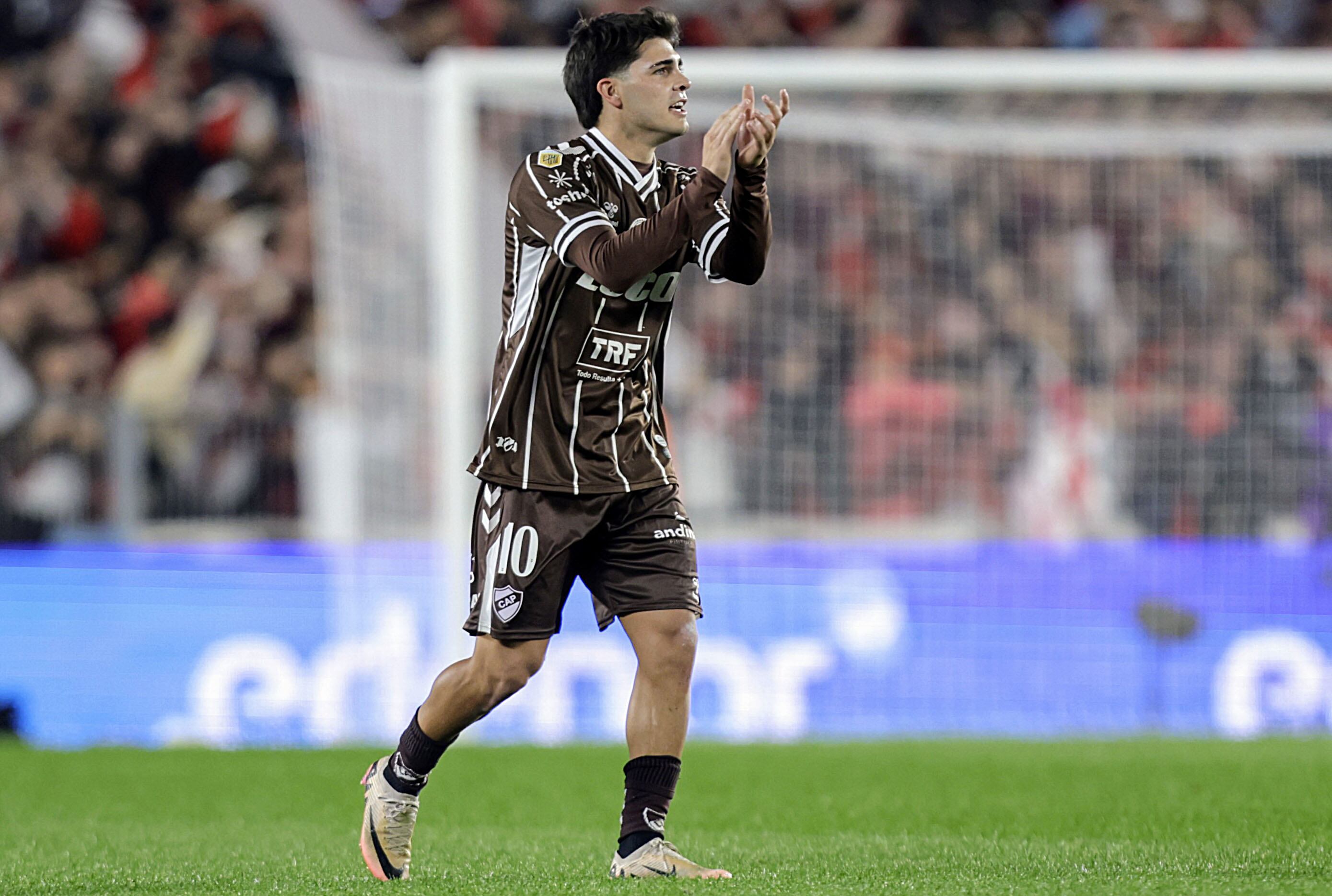Vicente Taborda, figura del Calamar campeón del Torneo Apertura