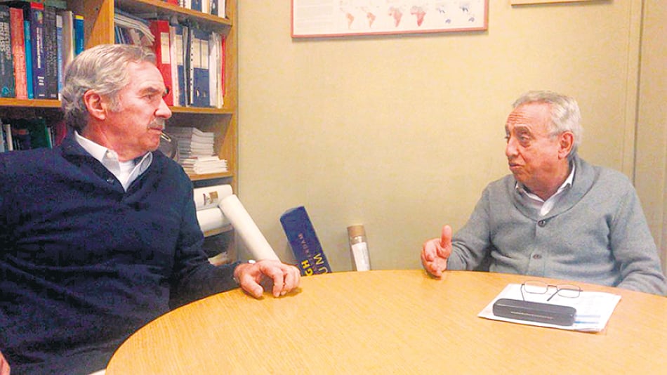 Solá se reunió con Pedro Cahn en la Fundación Huésped.