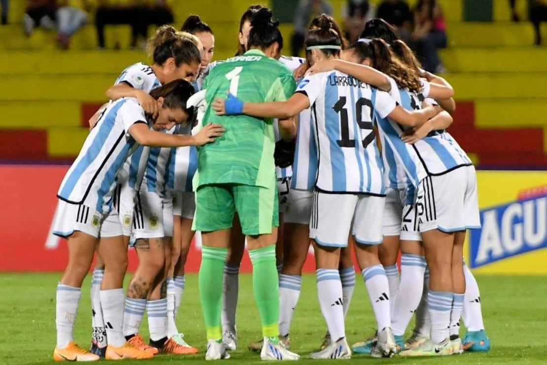 La Selección Argentina femenina sabrá esta sábado quiénes será su rivales.