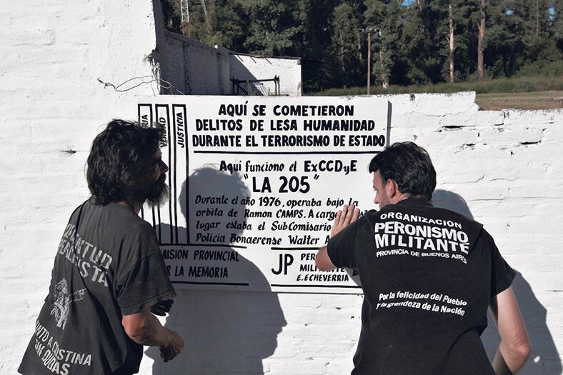 En el ex centro clandestino de detención "La 205" ahora funciona el Grupo de Prevención Motorizada.