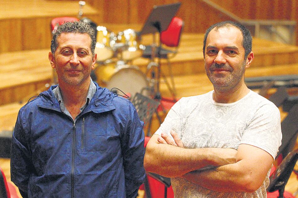 El violinista Sebastián Prusak y el contrabajista Sergio Rivas, referentes de La Filiberto.