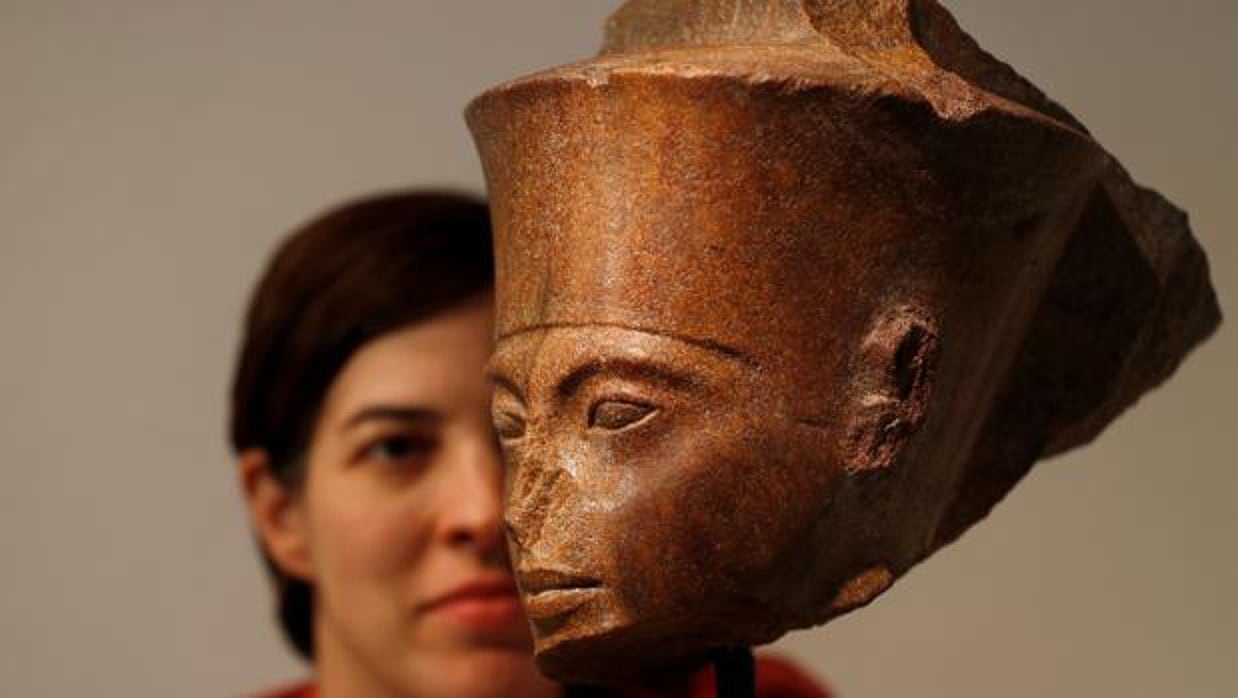 El busto subastado tiene 3000 años de antigüedad.