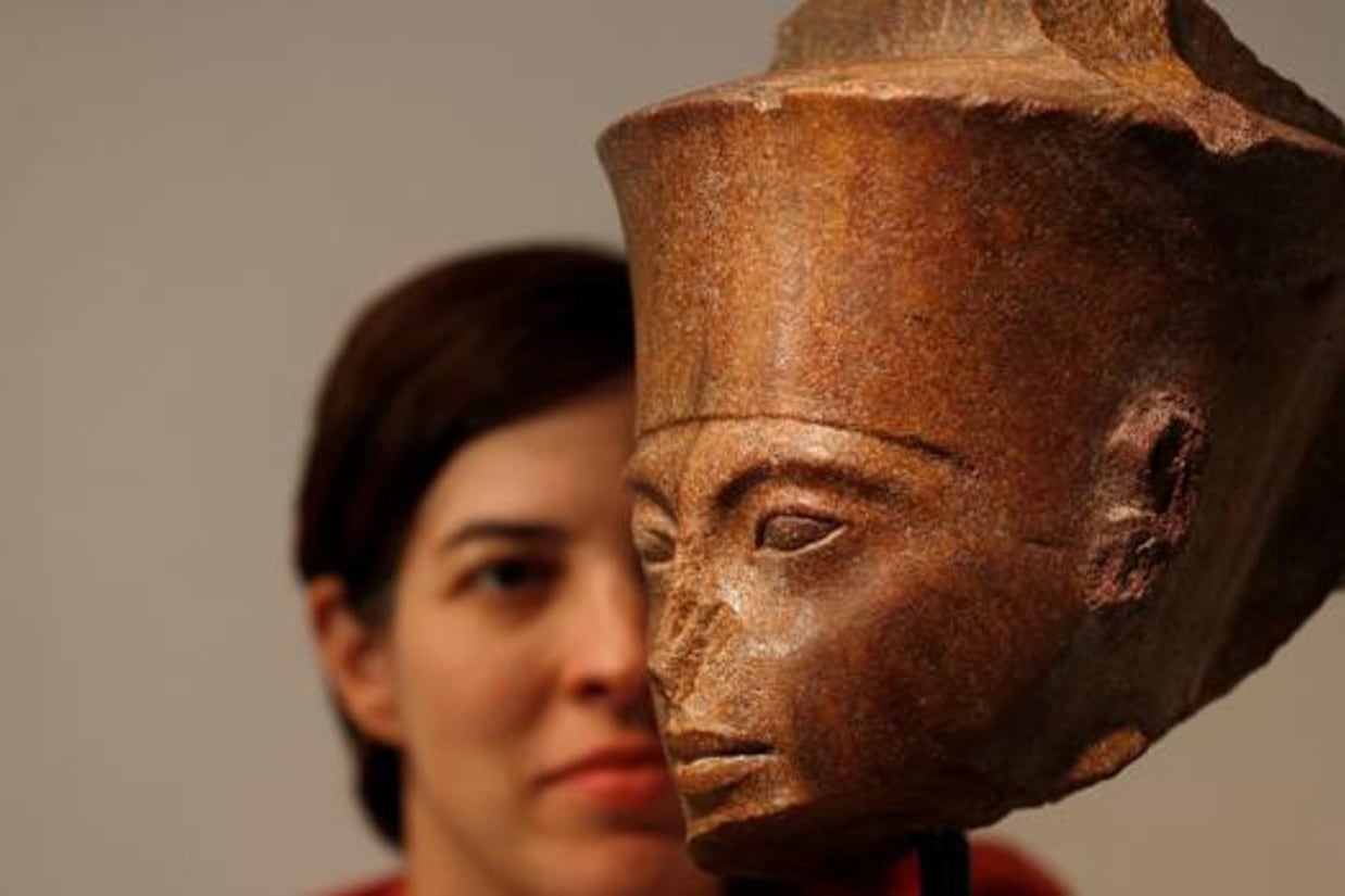 El busto subastado tiene 3000 años de antigüedad.
