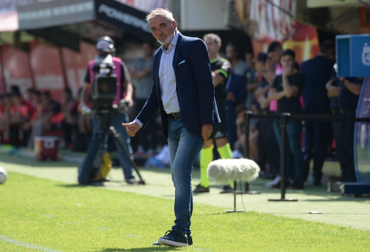 Rondina cerró su paso por Colón con sólo siete partidos