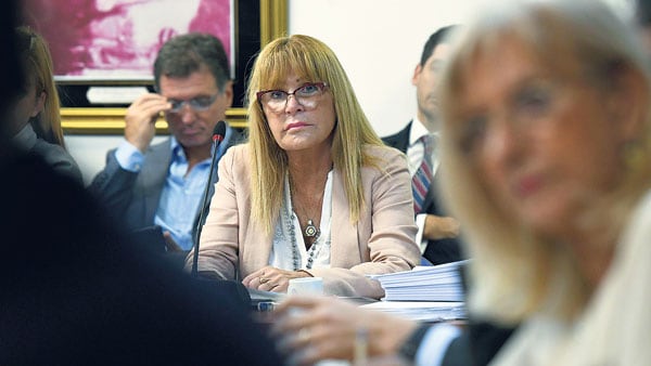 La diputada Aída Ayala está acusada por la contratación irregular de una empresa de recolección de residuos.