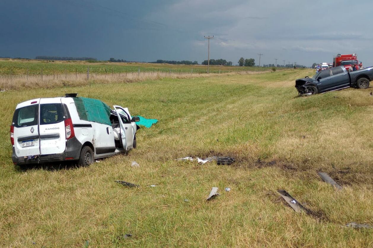 El lugar del accidente en la ruta 5, donde Michael Díaz chocó de frente con un utilitario. Su esposa y el chofer del otro vehículo murieron.