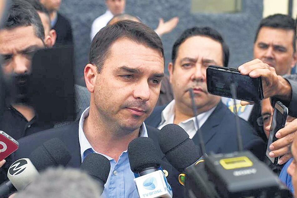 Flavio Bolsonaro fue electo como senador en el estado de Río de Janeiro por el PSL.