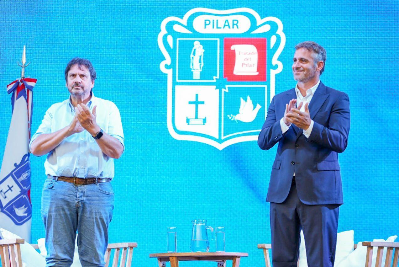 Felipe Pigna y Federico Achával